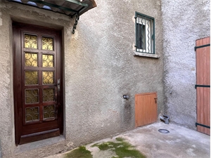 maison-villa à la location -   07460  SAINT-SAUVEUR-DE-CRUZIERES, surface 98,4 m2 location maison-villa - APR699172
